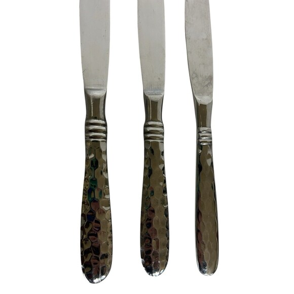 Cambridge MAJESTY Stainless Hammered 18/10 Glossy Flatware 3 Butter Knives - Picture 3 of 9